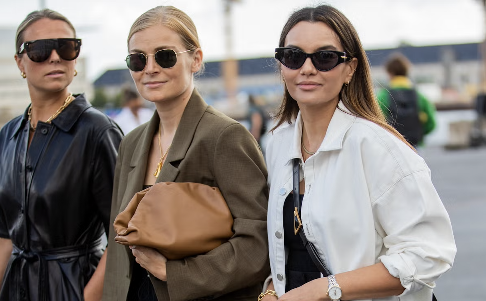 The Wardrobe Dilemma: Why We Wear Only 10% of Our Clothes and How to Fix It with a Capsule Wardrobe